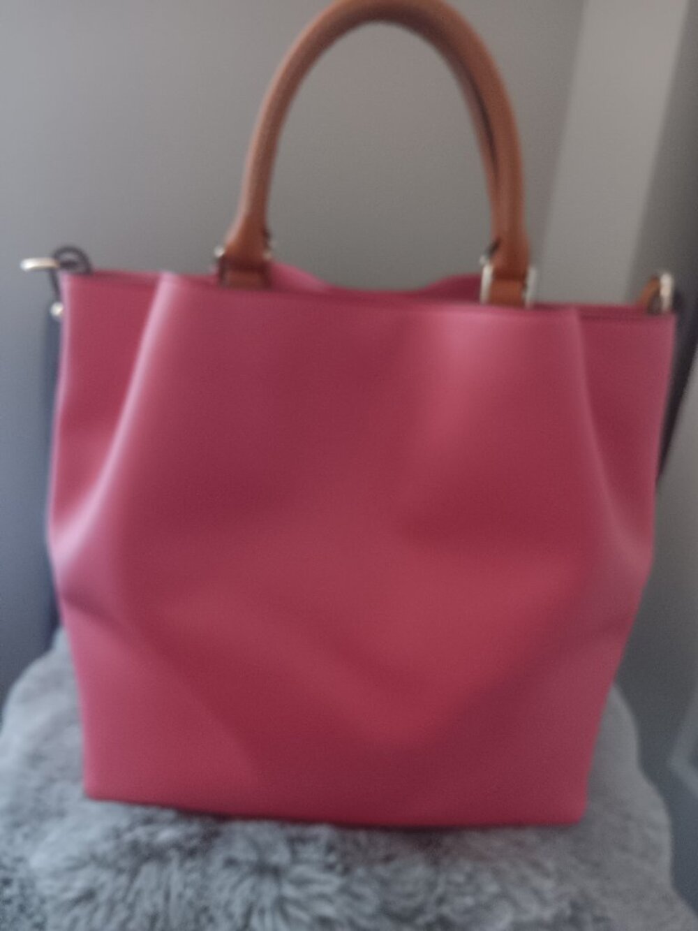 Dooney and Bourke Dawson - Picture 3 of 10